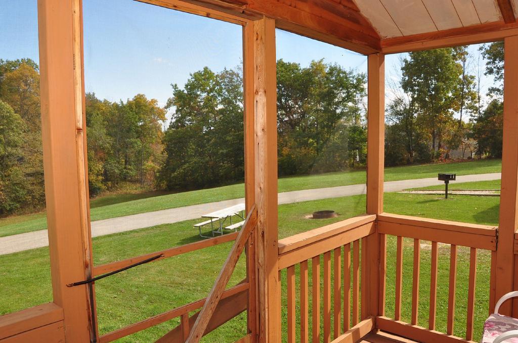 Plymouth Rock Camping Resort Rustic Cabin Elkhart Lake Exterior foto