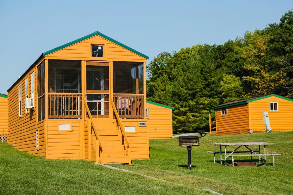 Plymouth Rock Camping Resort Rustic Cabin Elkhart Lake Exterior foto